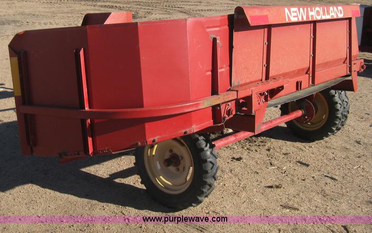 image for item B8433 New Holland 144 windrow inverter