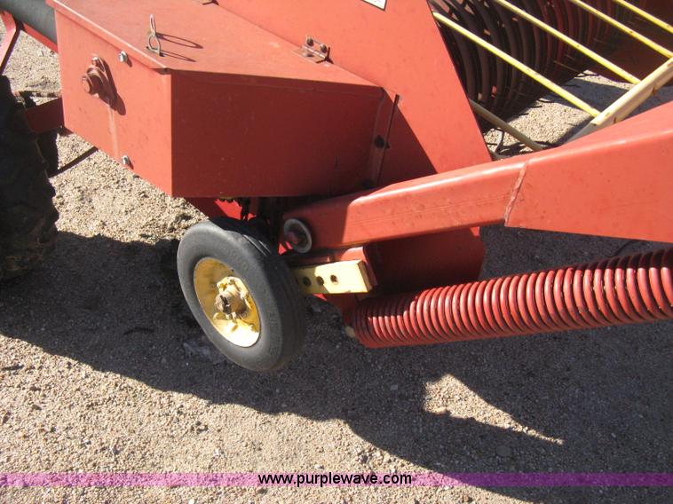 image for item B8433 New Holland 144 windrow inverter