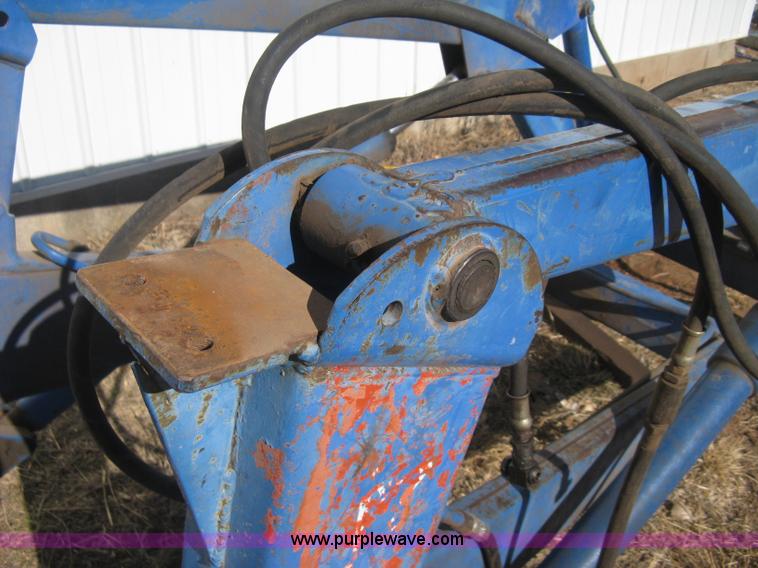 image for item B8442 Ford 727 loader