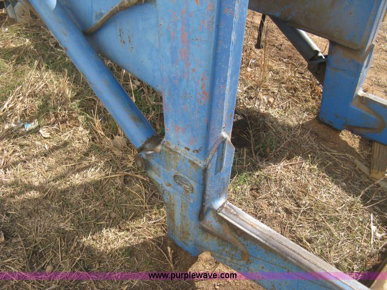 image for item B8442 Ford 727 loader