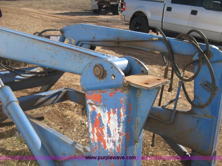 image for item B8442 Ford 727 loader