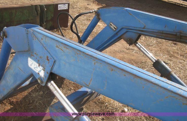 image for item B8442 Ford 727 loader