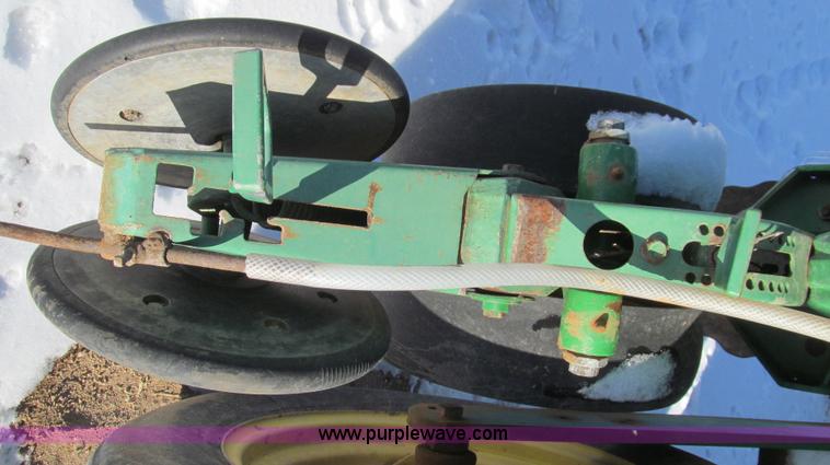 image for item C3597 John Deere 7200 Conservation Max Emerge planter