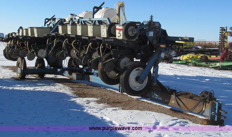 image for item C3598 Kinze Twin-Line planter