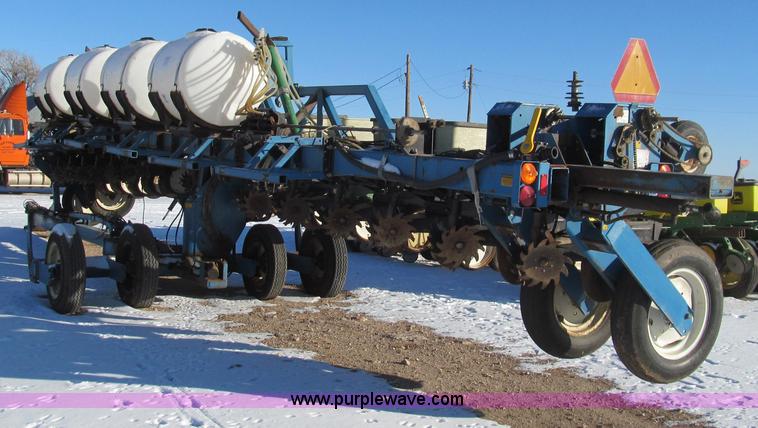 image for item C3598 Kinze Twin-Line planter