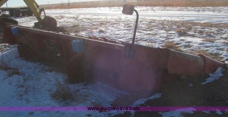 image for item C3604 Case IH 1083 corn header