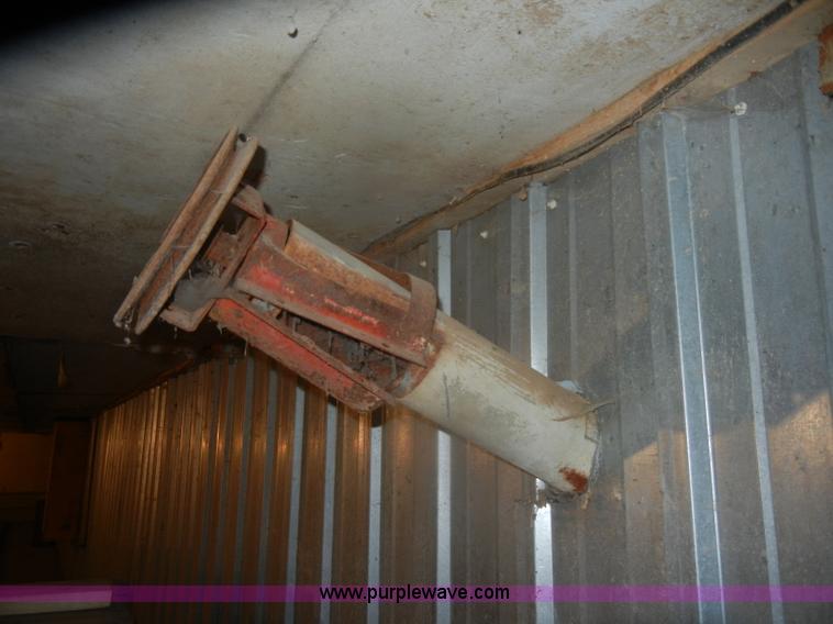 image for item D4557 Pax bulk grain bin