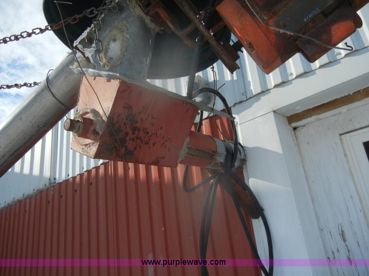 image for item D4558 Pax bulk grain bin