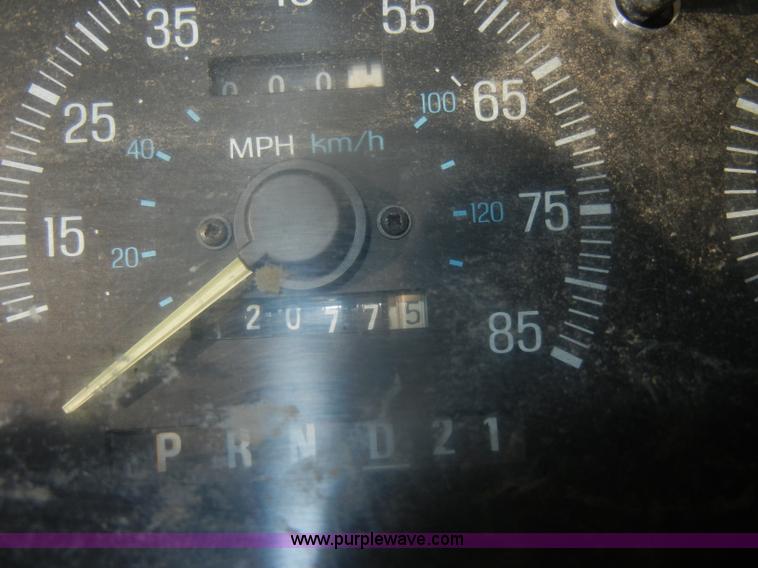 image for item D4580 1988 Ford F250 XLT Lariat SuperCab pickup truck