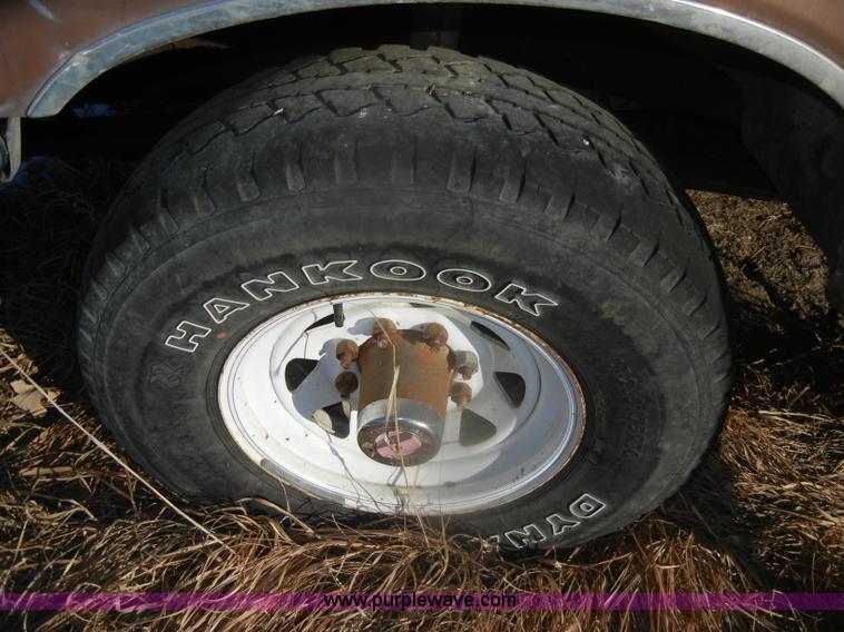 image for item D4580 1988 Ford F250 XLT Lariat SuperCab pickup truck