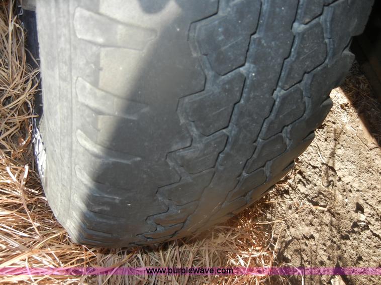 image for item D4580 1988 Ford F250 XLT Lariat SuperCab pickup truck