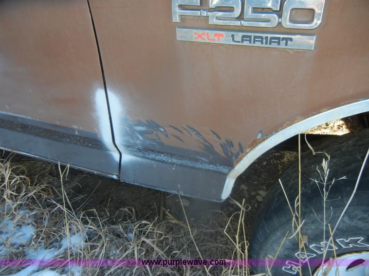 image for item D4580 1988 Ford F250 XLT Lariat SuperCab pickup truck