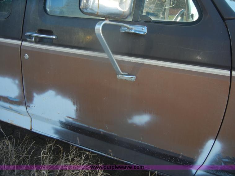 image for item D4580 1988 Ford F250 XLT Lariat SuperCab pickup truck