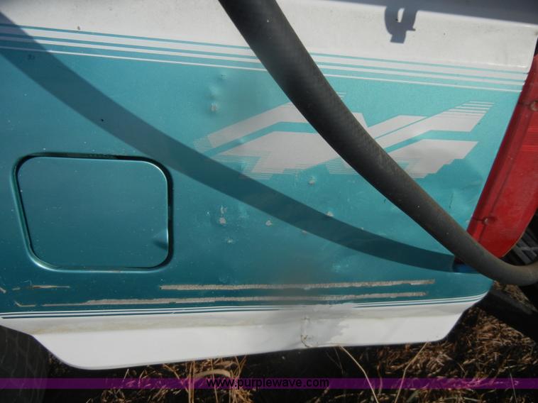 image for item D4580 1988 Ford F250 XLT Lariat SuperCab pickup truck