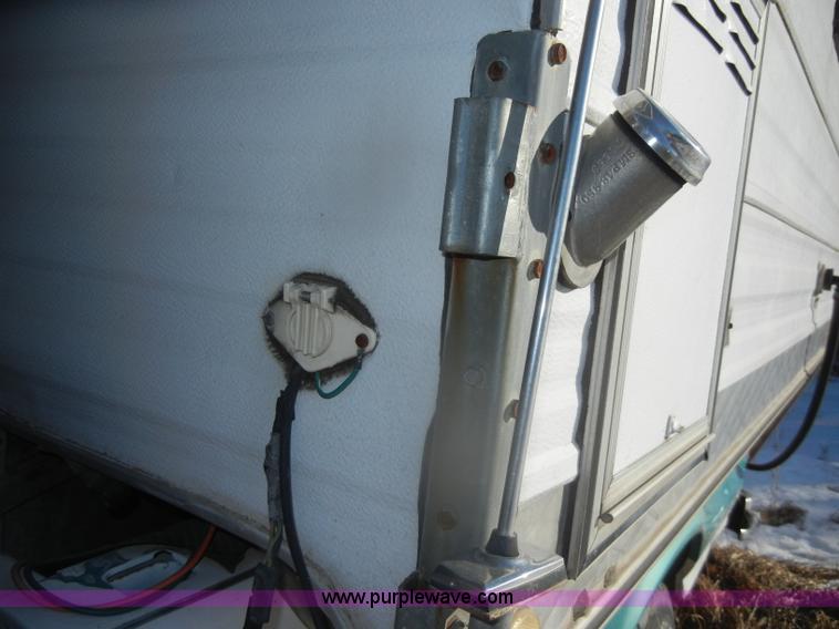 image for item D4580 1988 Ford F250 XLT Lariat SuperCab pickup truck