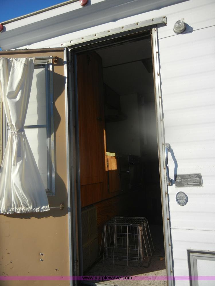 image for item D4580 1988 Ford F250 XLT Lariat SuperCab pickup truck