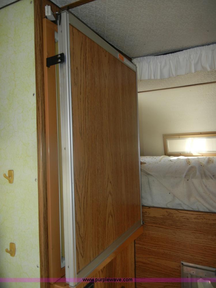 image for item D4580 1988 Ford F250 XLT Lariat SuperCab pickup truck