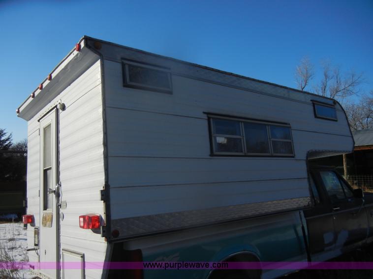 image for item D4580 1988 Ford F250 XLT Lariat SuperCab pickup truck