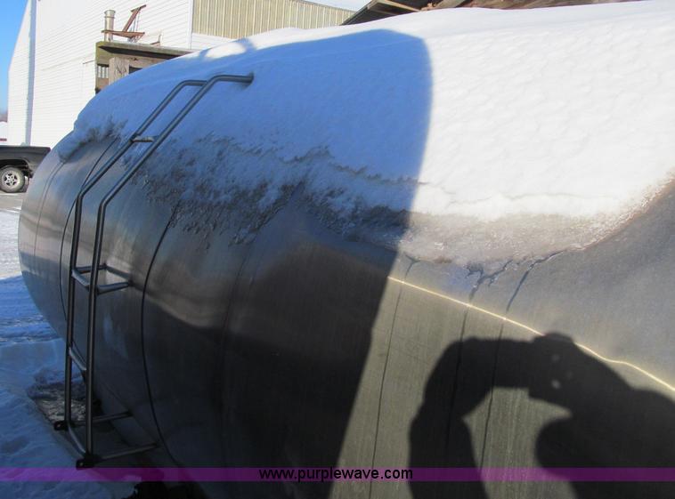 image for item D7048 Approximately 3,200 gallon stainless steel tank