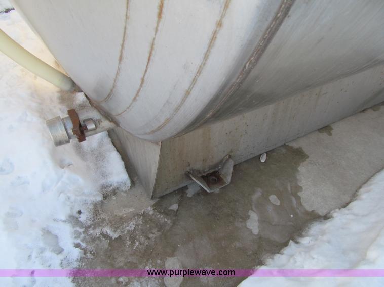 image for item D7048 Approximately 3,200 gallon stainless steel tank