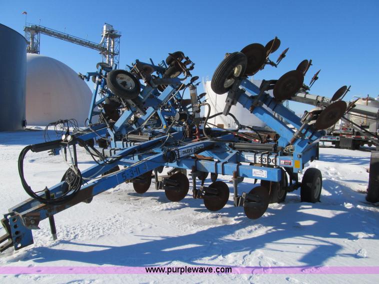 image for item D7055 DMI 3300 Nutri-Placer anhydrous ammonia applicator