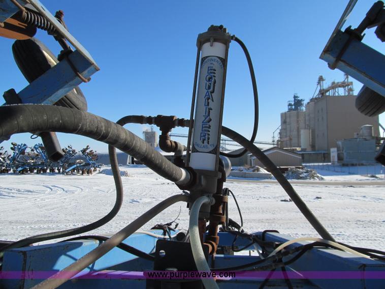 image for item D7055 DMI 3300 Nutri-Placer anhydrous ammonia applicator