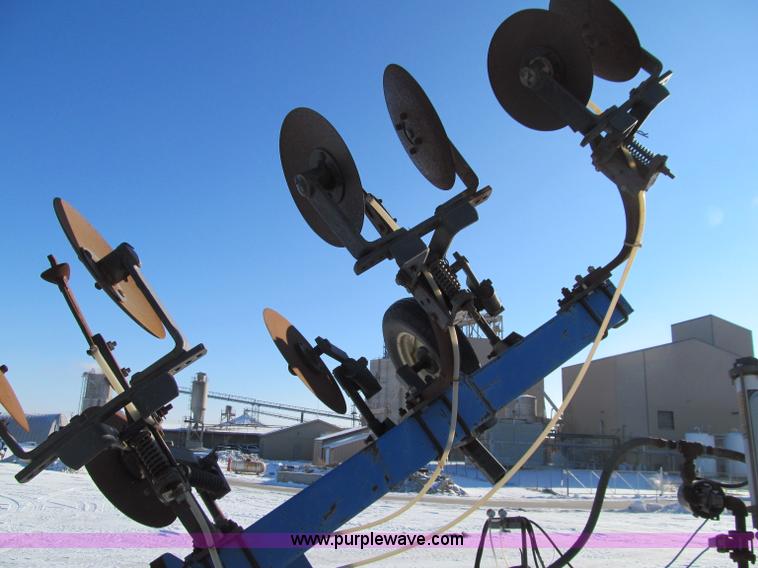 image for item D7055 DMI 3300 Nutri-Placer anhydrous ammonia applicator