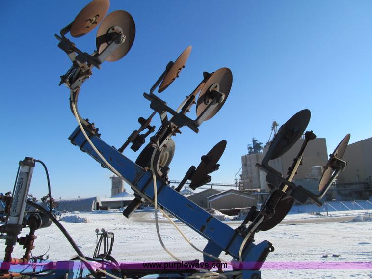 image for item D7055 DMI 3300 Nutri-Placer anhydrous ammonia applicator