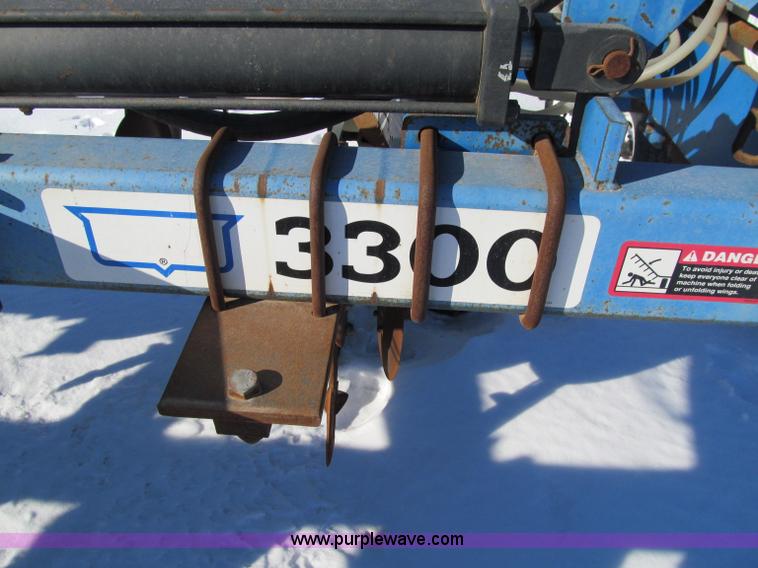 image for item D7055 DMI 3300 Nutri-Placer anhydrous ammonia applicator