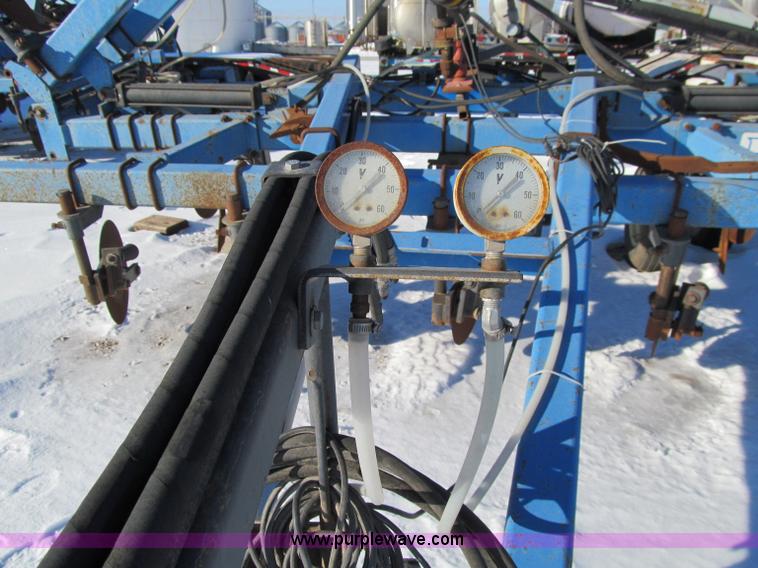 image for item D7055 DMI 3300 Nutri-Placer anhydrous ammonia applicator