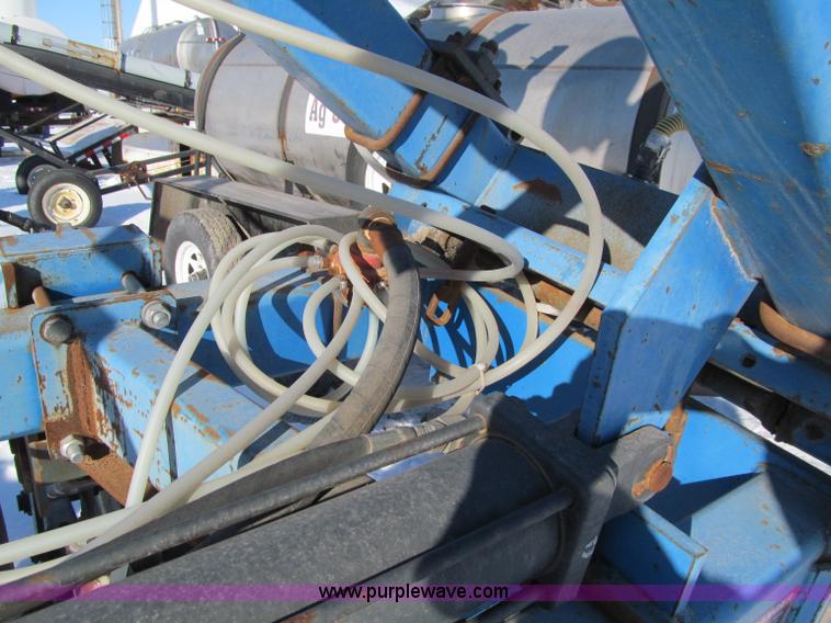 image for item D7055 DMI 3300 Nutri-Placer anhydrous ammonia applicator