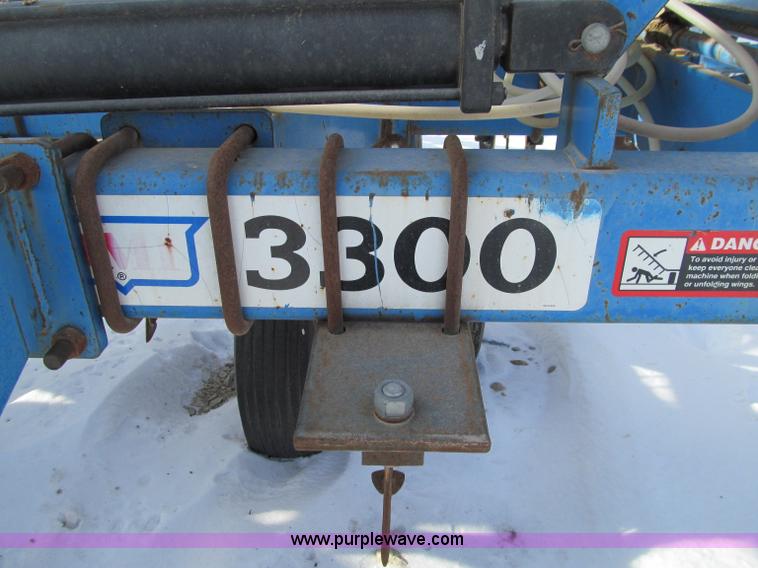 image for item D7058 DMI 3300 Nutri-Placer Anhydrous ammonia applicator