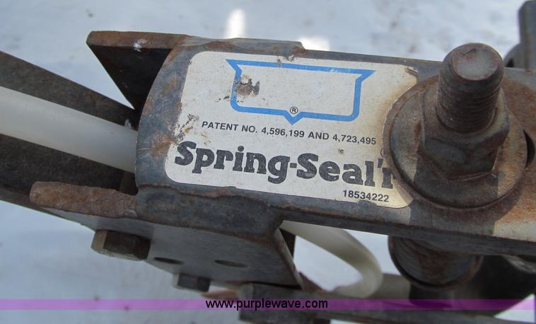 image for item D7058 DMI 3300 Nutri-Placer Anhydrous ammonia applicator