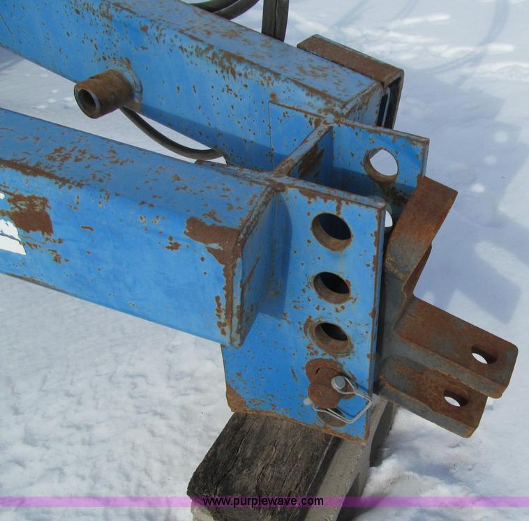 image for item D7058 DMI 3300 Nutri-Placer Anhydrous ammonia applicator