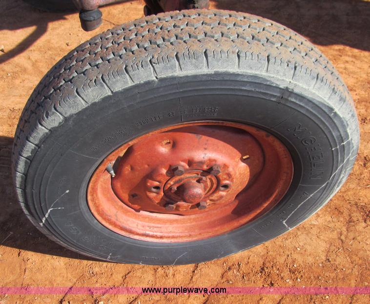 image for item E7530 1963 International Farmall 504 row crop tractor