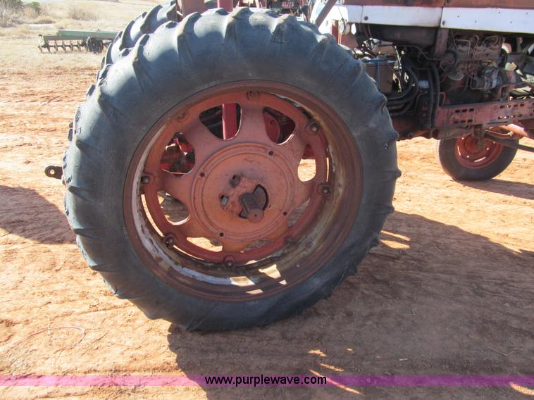 image for item E7530 1963 International Farmall 504 row crop tractor