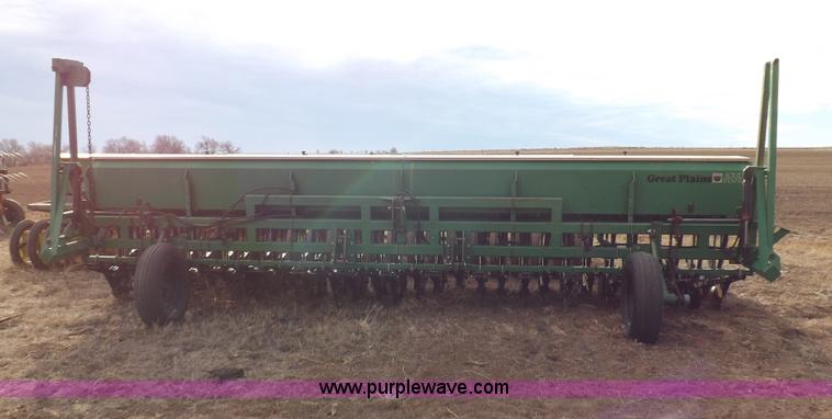 image for item F6332 1990 Great Plains Solid Stand 20 grain drill