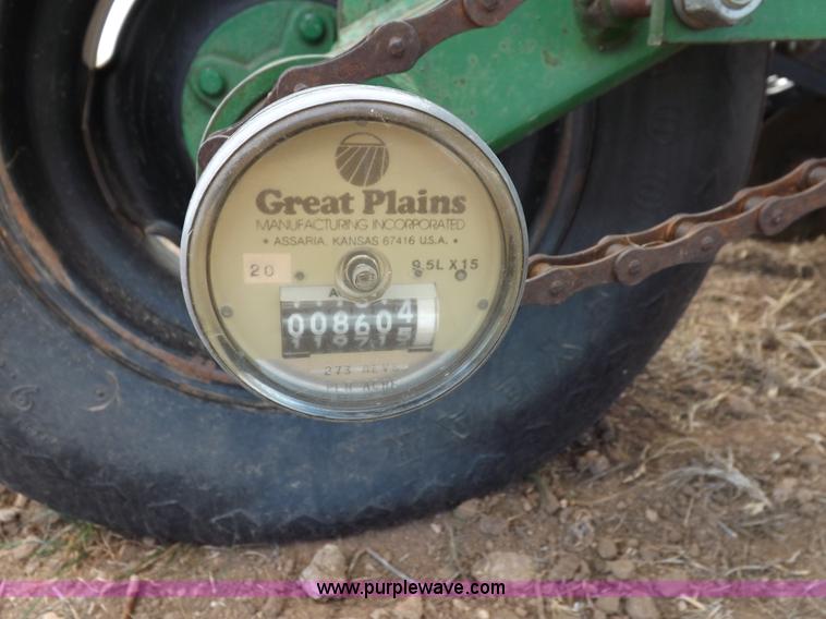 image for item F6332 1990 Great Plains Solid Stand 20 grain drill