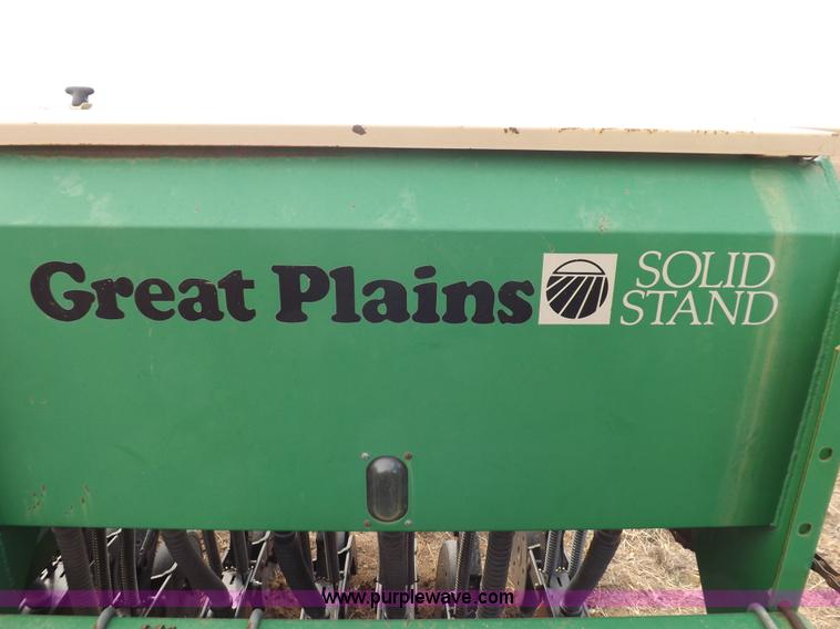 image for item F6332 1990 Great Plains Solid Stand 20 grain drill
