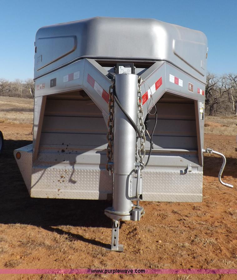 image for item F6352 2011 Norte 24' gooseneck livestock trailer