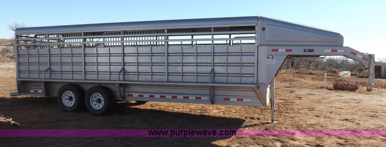 image for item F6352 2011 Norte 24' gooseneck livestock trailer