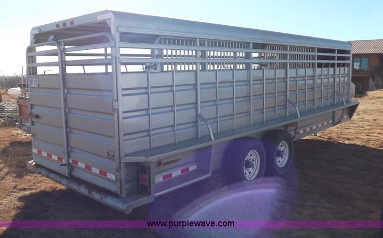 image for item F6352 2011 Norte 24' gooseneck livestock trailer