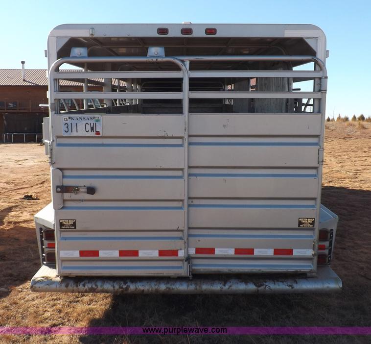 image for item F6352 2011 Norte 24' gooseneck livestock trailer