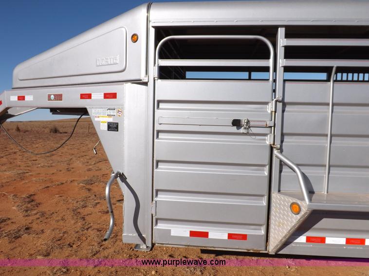 image for item F6352 2011 Norte 24' gooseneck livestock trailer