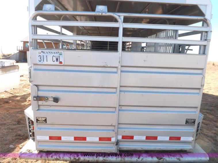 image for item F6352 2011 Norte 24' gooseneck livestock trailer