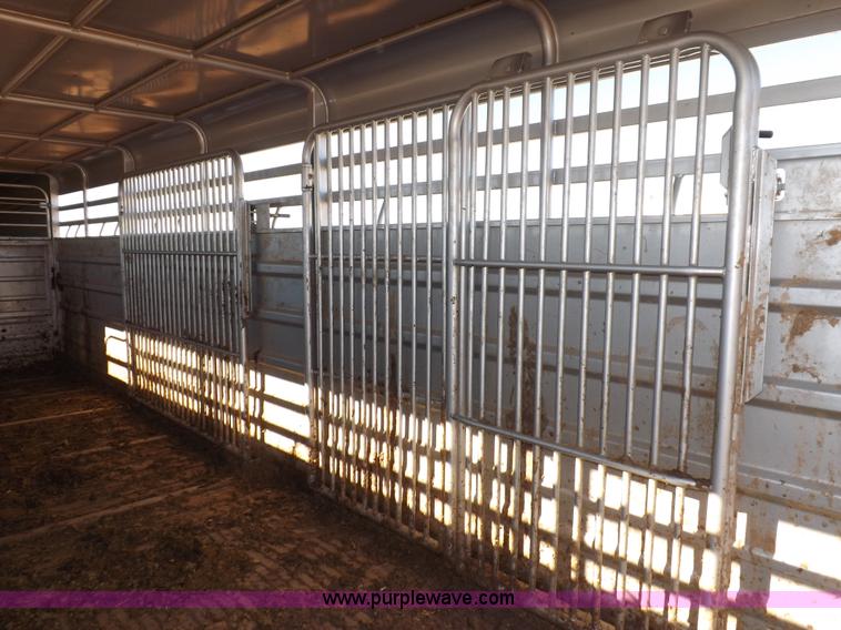 image for item F6352 2011 Norte 24' gooseneck livestock trailer