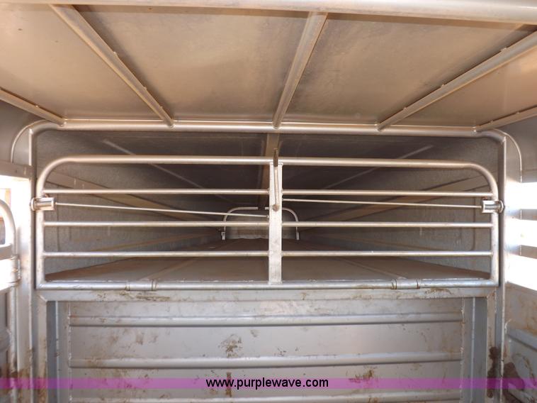 image for item F6352 2011 Norte 24' gooseneck livestock trailer