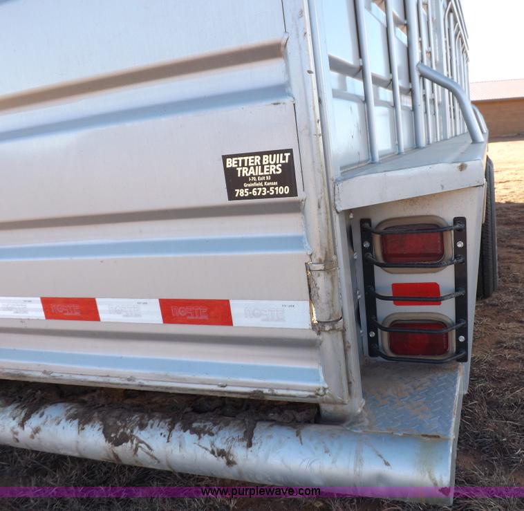 image for item F6352 2011 Norte 24' gooseneck livestock trailer