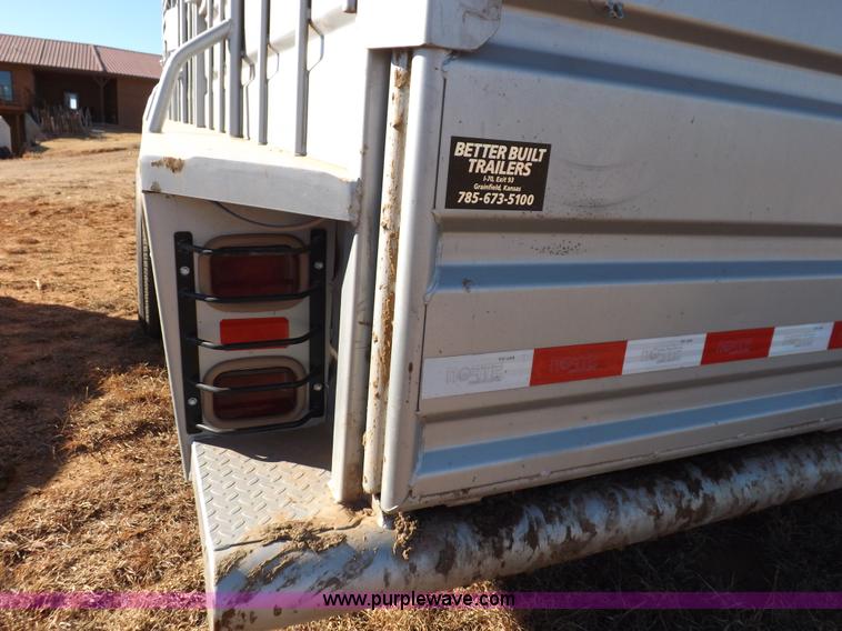 image for item F6352 2011 Norte 24' gooseneck livestock trailer