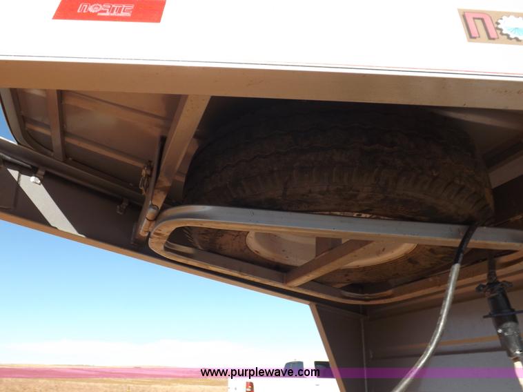 image for item F6352 2011 Norte 24' gooseneck livestock trailer